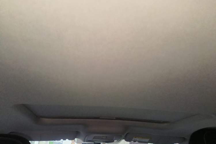 Used Roewe i6 2017 20T Automatic Internet Smart Edition Headliner