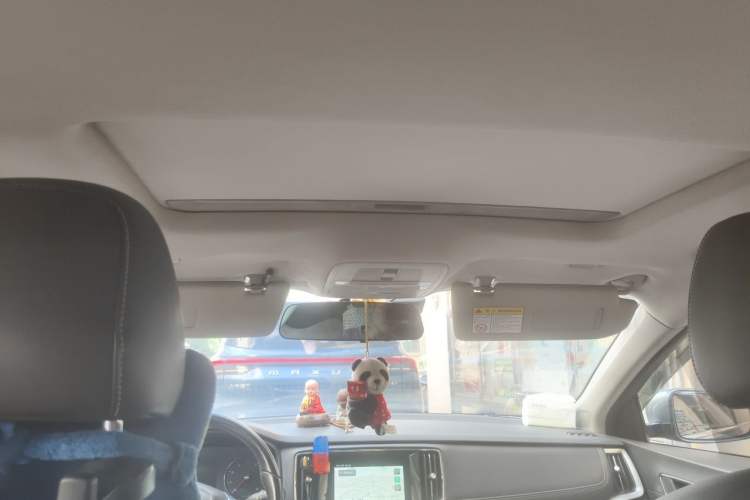 Used Roewe i6 2017 20T Automatic Internet Smart Edition Headliner