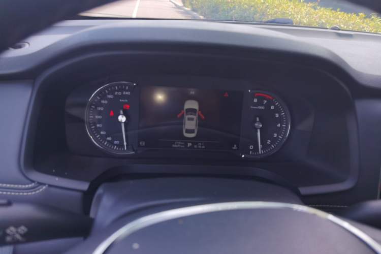 Used Roewe i6 2017 20T Automatic Internet ZhiZun Edition Instrument Cluster