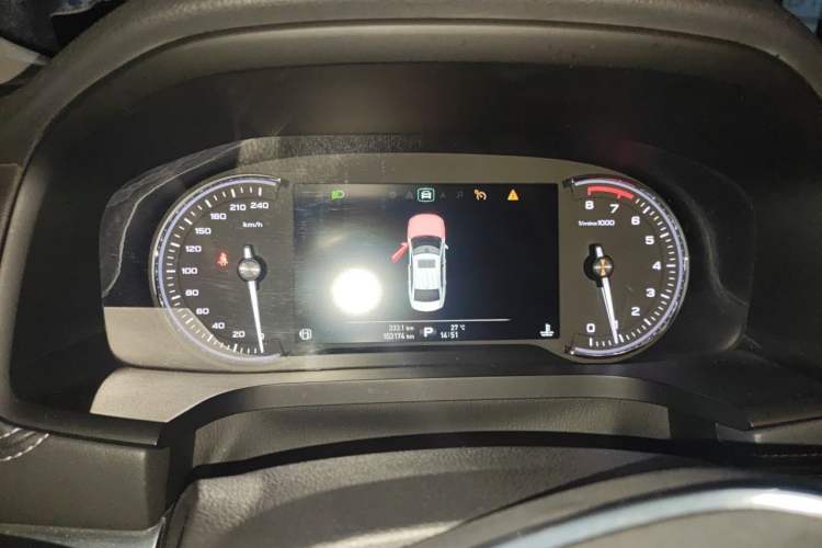 Used Roewe i6 2017 20T Automatic Internet ZhiZun Edition Instrument Cluster