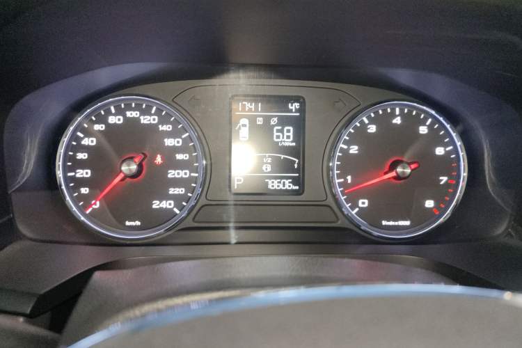 Used Roewe i6 2017 20T Automatic Flagship Edition Instrument Cluster
