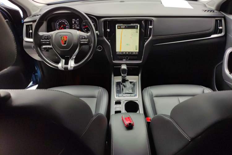 Used Roewe i6 2017 20T Automatic Internet Smart Edition Interior 3