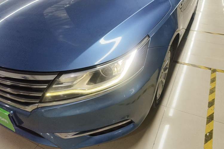 Used Roewe i6 2017 20T Automatic Internet Smart Edition Left Front Headlight