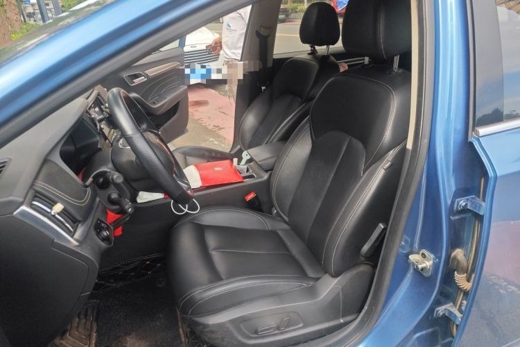 Used Roewe i6 2017 20T Automatic Internet ZhiZun Edition Left Front Seat