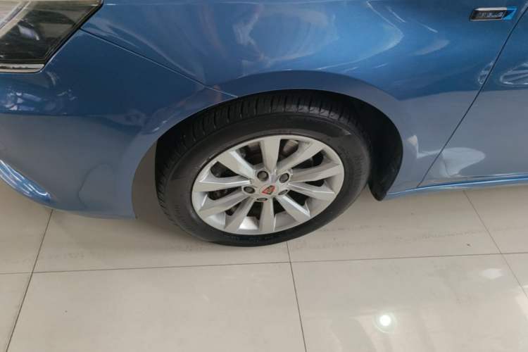 Used Roewe i6 2017 20T Automatic Flagship Edition Left Front Wheel Hub