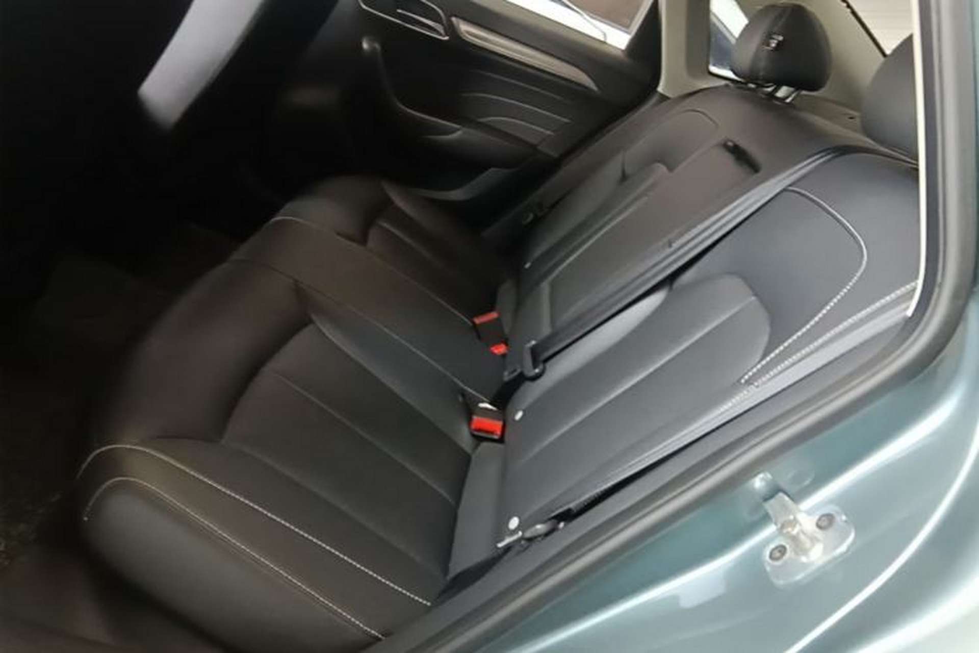 Used Roewe i6 2017 20T Automatic Internet Smart Edition Left Rear Seat