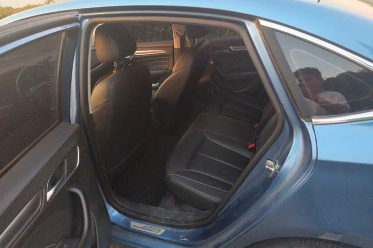 Used Roewe i6 2017 20T Automatic Internet Smart Edition Left Rear Seat