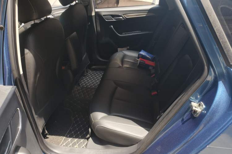 Used Roewe i6 2017 20T Manual Luxury Edition Left Rear Seat