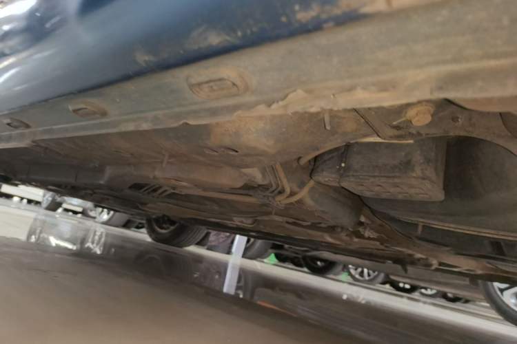 Used Roewe i6 2017 20T Automatic Flagship Edition Left Side Sill