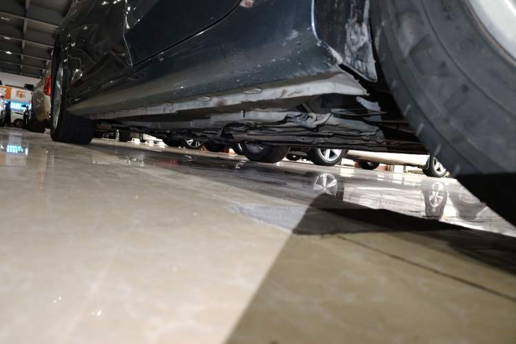 Used Roewe i6 2017 20T Automatic Internet Smart Edition Left Side Sill
