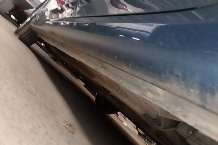 Used Roewe i6 2017 20T Automatic Internet Smart Edition Left Side Sill