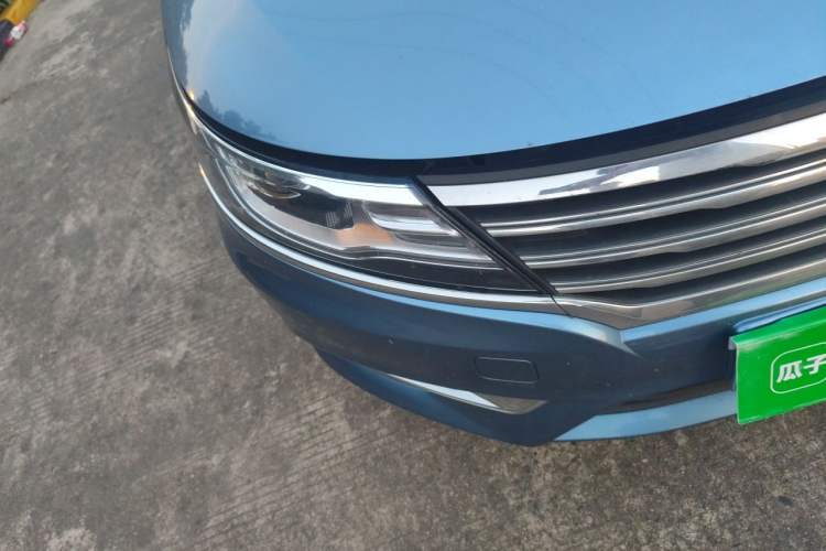 Used Roewe i6 2017 20T Automatic Internet Smart Edition Right Front Headlight