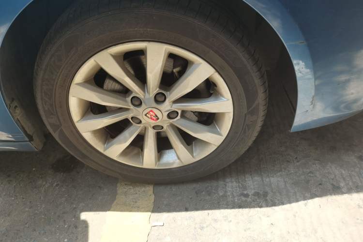 Used Roewe i6 2017 20T Manual Luxury Edition Right Front Wheel Hub