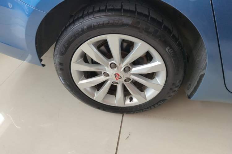 Used Roewe i6 2017 20T Automatic Flagship Edition Right Rear Wheel Hub