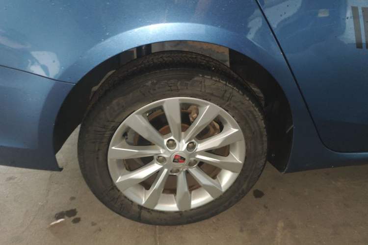 Used Roewe i6 2017 20T Automatic Internet Smart Edition Right Rear Wheel Hub