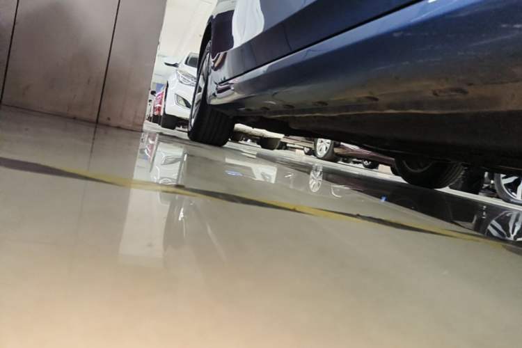 Used Roewe i6 2017 20T Automatic Internet Smart Edition Right Side Sill