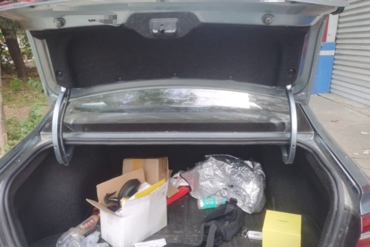 Used Roewe i6 2017 20T Automatic Internet Smart Edition Trunk