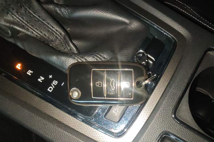Used Roewe i6 2017 20T Automatic Internet Smart Edition Vehicle Key