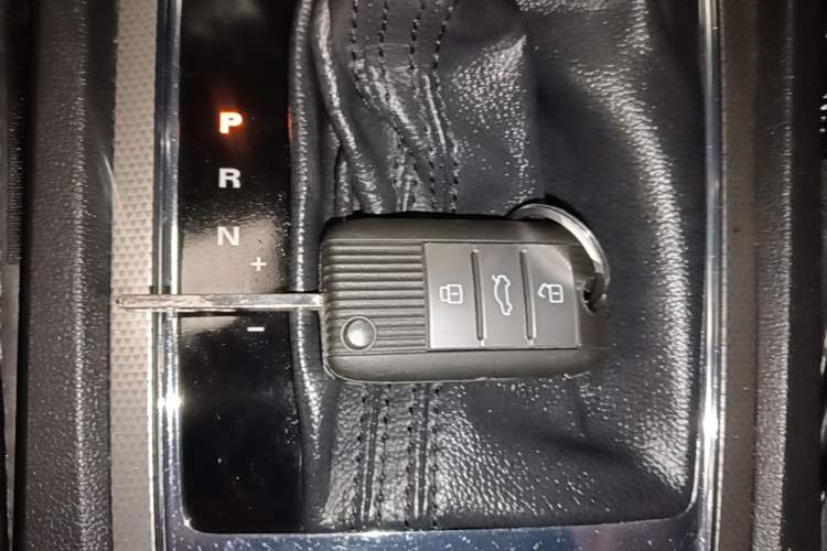 Used Roewe i6 2017 20T Automatic Internet Smart Edition Vehicle Key