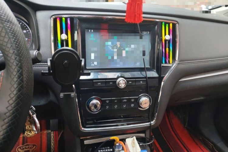 Used Roewe i6 2017 20T Manual Luxury Edition Audio And AC Panel