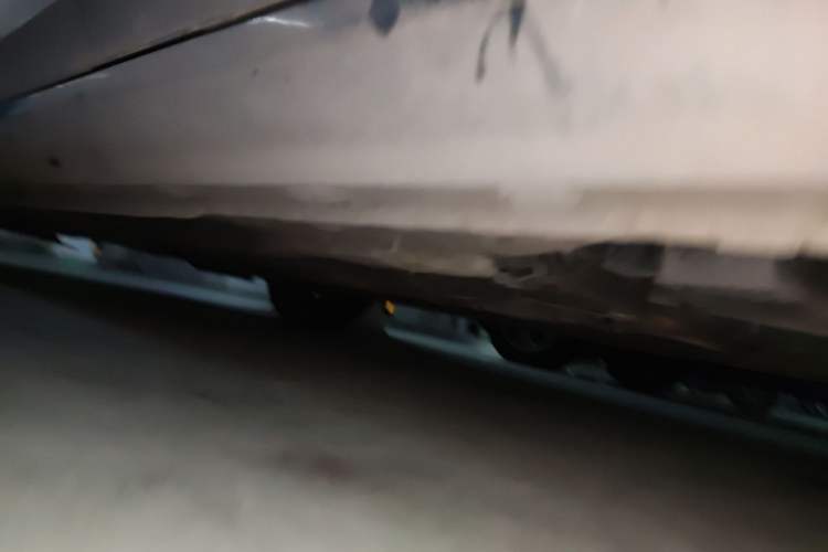 Used Roewe i6 2017 20T Automatic Internet ZhiZun Edition Chassis Rear Left