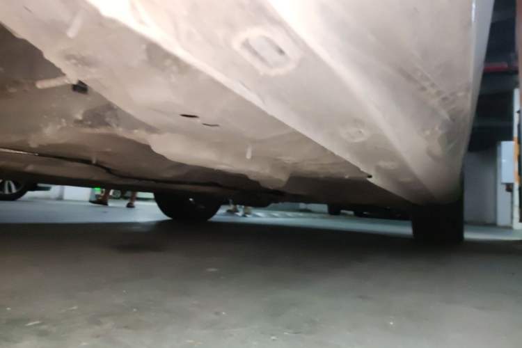 Used Roewe i6 2017 20T Automatic Internet ZhiZun Edition Chassis Rear Right