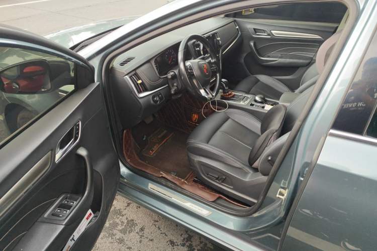 Used Roewe i6 2017 20T Automatic Internet Smart Edition Driver Seat