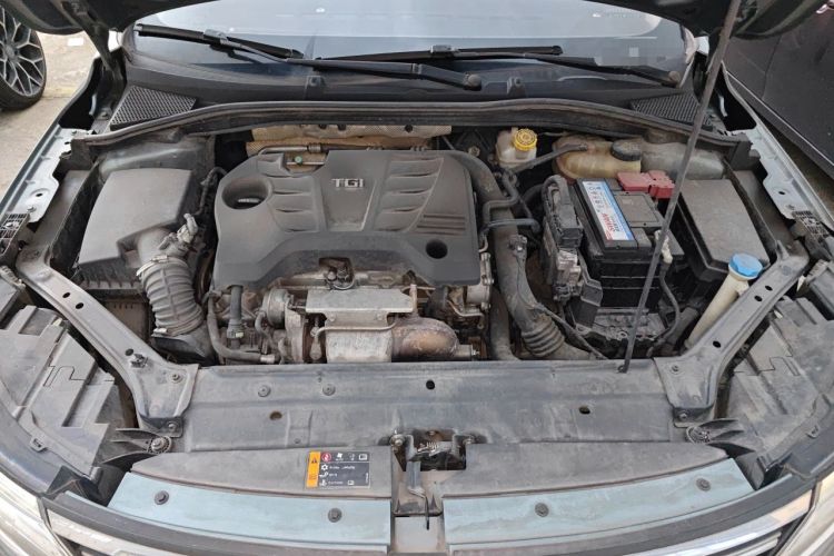 Used Roewe i6 2017 20T Automatic Internet Smart Edition Engine Bay