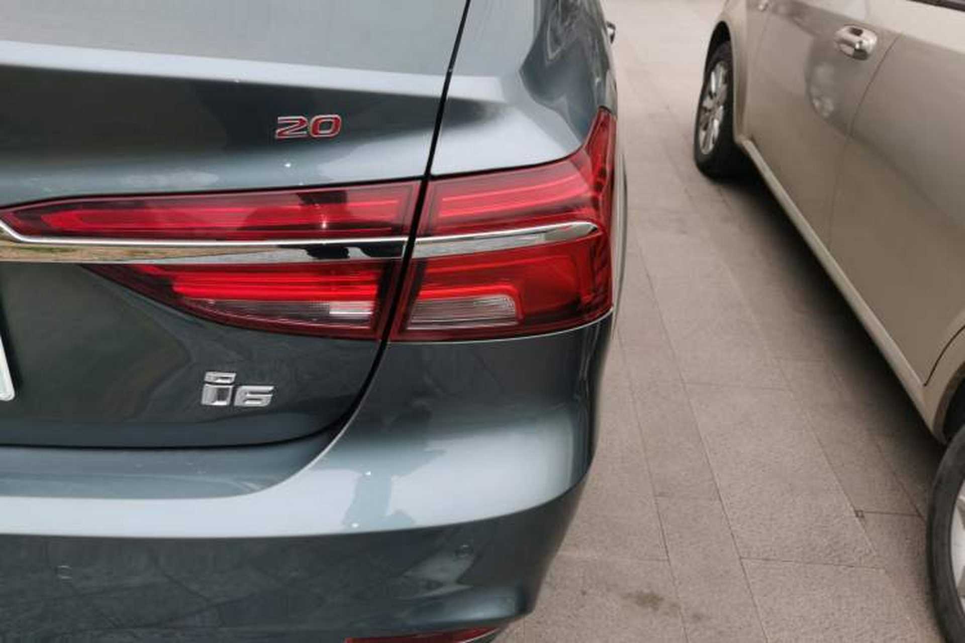 Used Roewe i6 2017 20T Automatic Flagship Edition Exterior 6