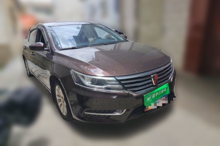 Used Roewe i6 2017 20T Manual Luxury Edition Front Right 45 Deg