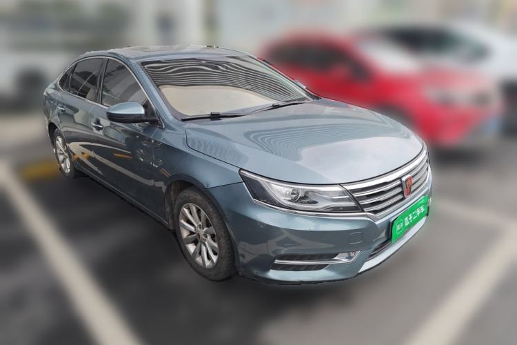 Used Roewe i6 2017 20T Automatic Internet Smart Edition Front Right 45 Deg