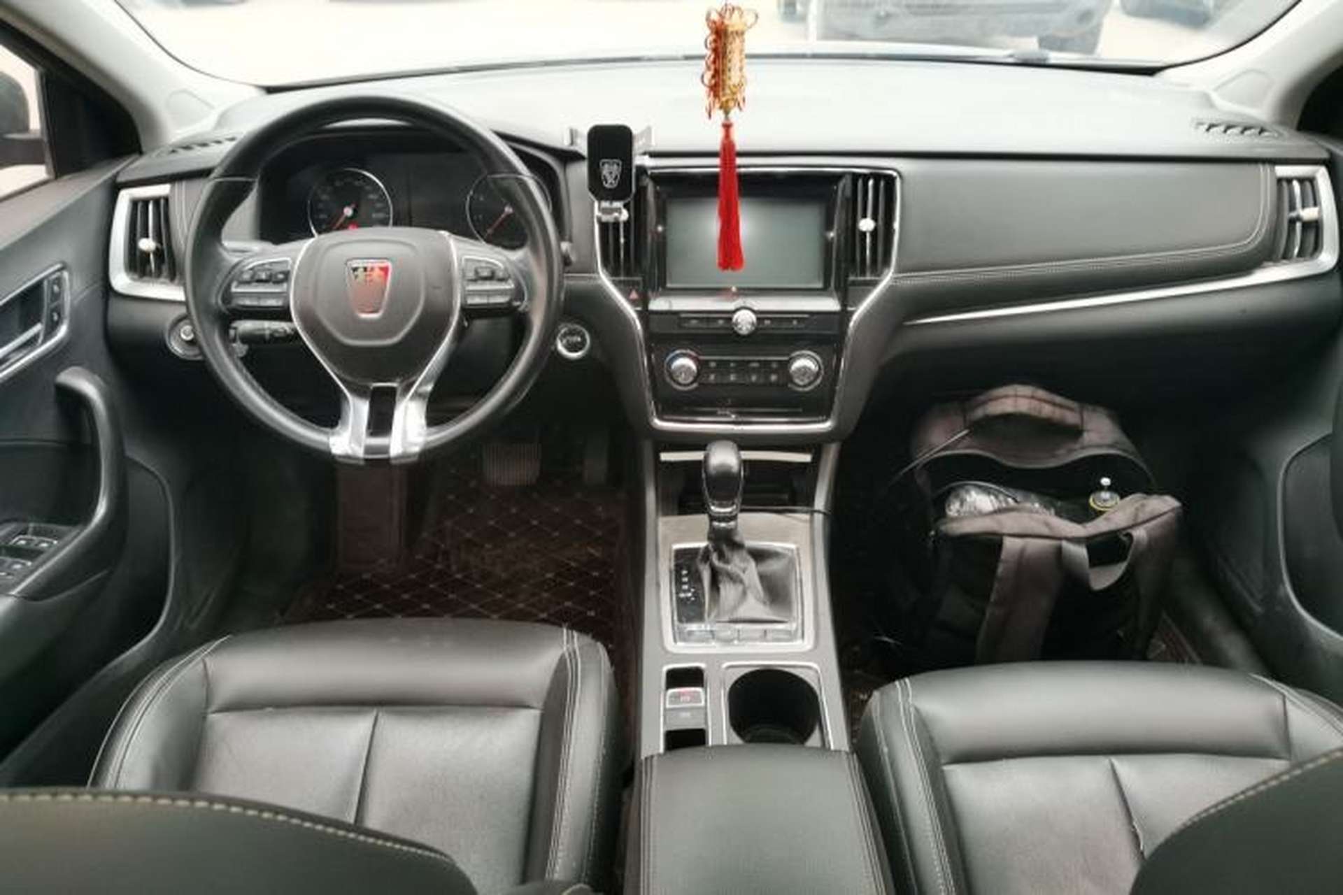 Used Roewe i6 2017 20T Automatic Flagship Edition Interior 2
