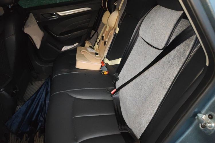 Used Roewe i6 2017 20T Automatic Internet Smart Edition Left Rear Seat