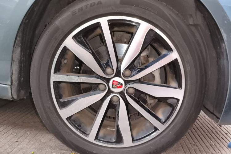 Used Roewe i6 2017 20T Automatic Internet Smart Edition Exterior 1