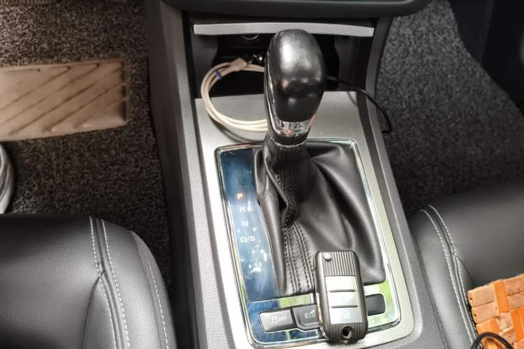 Used Roewe i6 2017 20T Automatic Internet Smart Edition Gear Lever