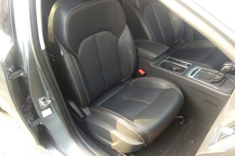 Used Roewe i6 2017 20T Automatic Internet Smart Edition Right Front Seat
