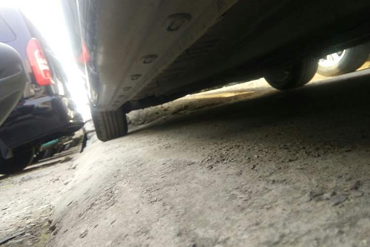 Used Roewe i6 2017 20T Automatic Internet Smart Edition Right Side Sill