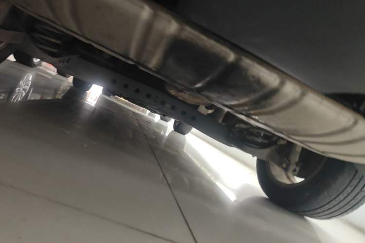 Used Roewe i6 2017 20T Automatic Flagship Edition Chassis Rear Left