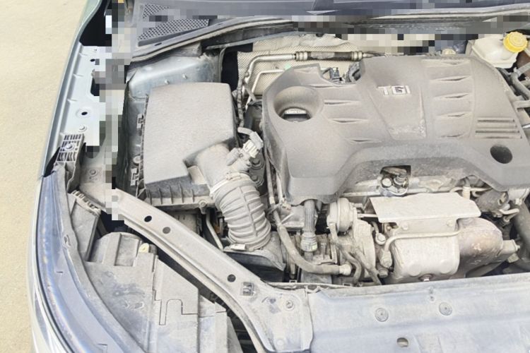 Used Roewe i6 2017 20T Automatic Internet Smart Edition Engine Bay Right