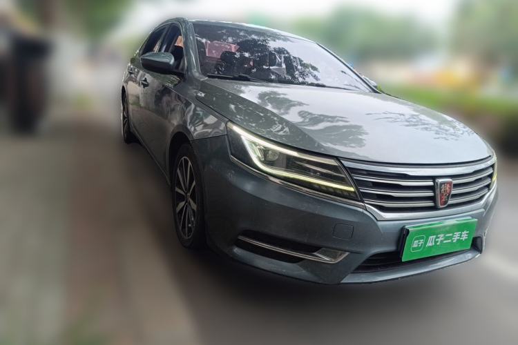Used Roewe i6 2017 20T Automatic Internet ZhiZun Edition Front Right 45 Deg