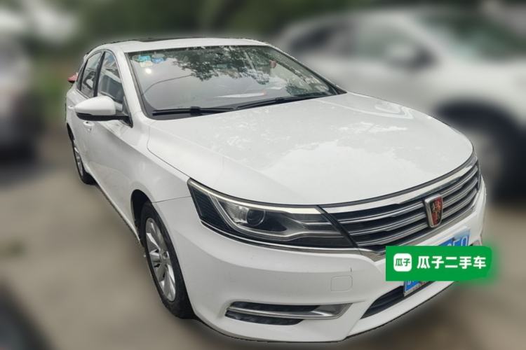 Used Roewe i6 2017 20T Manual Luxury Edition Front Right 45 Deg