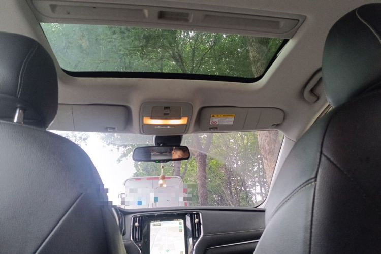 Used Roewe i6 2017 20T Automatic Internet ZhiZun Edition Headliner