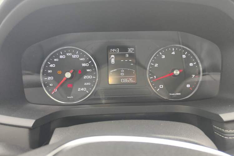 Used Roewe i6 2017 20T Manual Luxury Edition Instrument Cluster