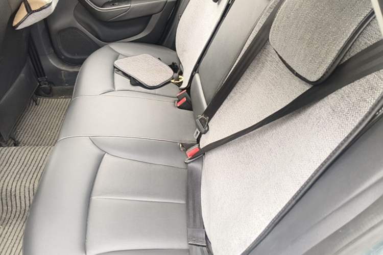 Used Roewe i6 2017 20T Automatic Internet Smart Edition Left Rear Seat