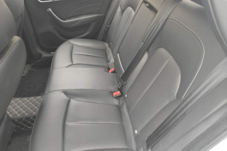 Used Roewe i6 2017 20T Manual Luxury Edition Left Rear Seat