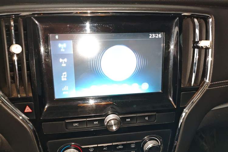 Used Roewe i6 2017 20T Automatic Flagship Edition Audio And AC Panel