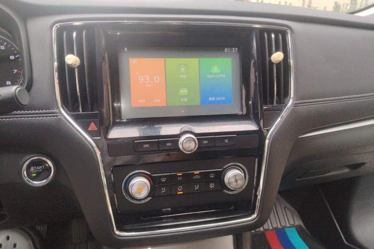 Used Roewe i6 2017 20T Automatic Flagship Edition Audio And AC Panel