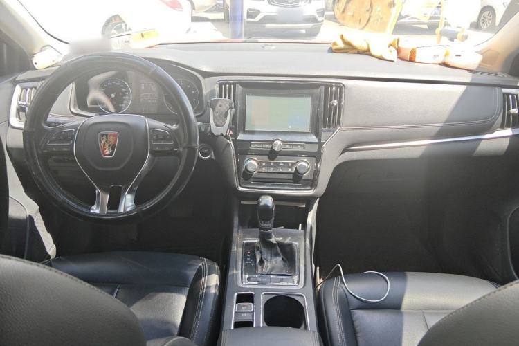 Used Roewe i6 2017 20T Automatic Flagship Edition Center Console
