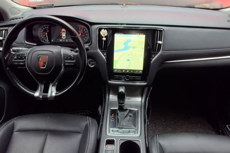 Used Roewe i6 2017 20T Automatic Internet ZhiZun Edition Center Console