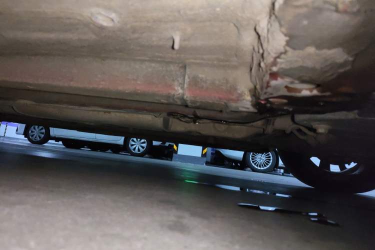 Used Roewe i6 2017 20T Automatic Internet ZhiZun Edition Chassis Front Right
